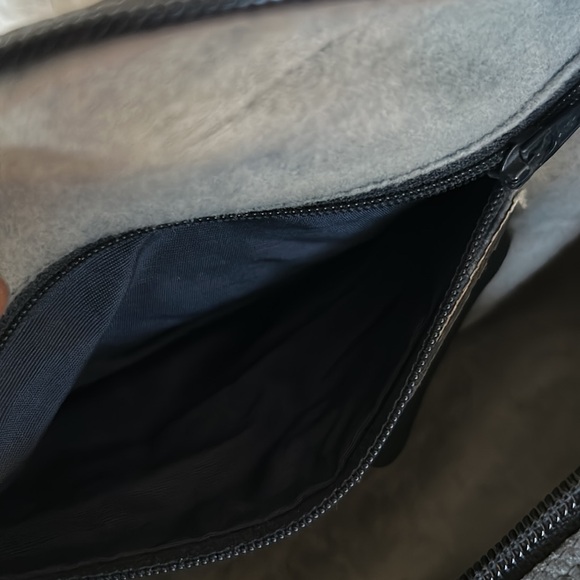 Gucci Supreme Handbag - Picture 11 of 11